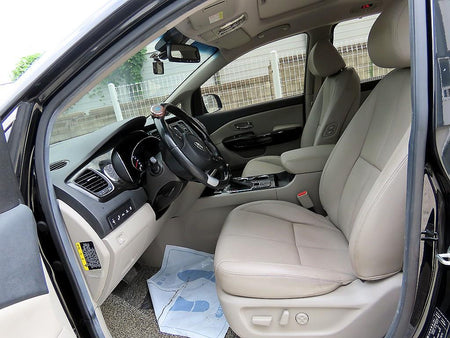 Kia Carnival — photo 05