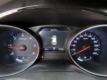 Kia Carnival — photo 10
