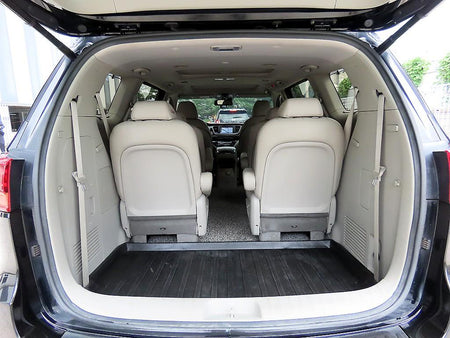 Kia Carnival — photo 16