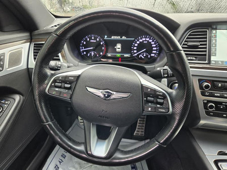 Genesis G80 — photo 09
