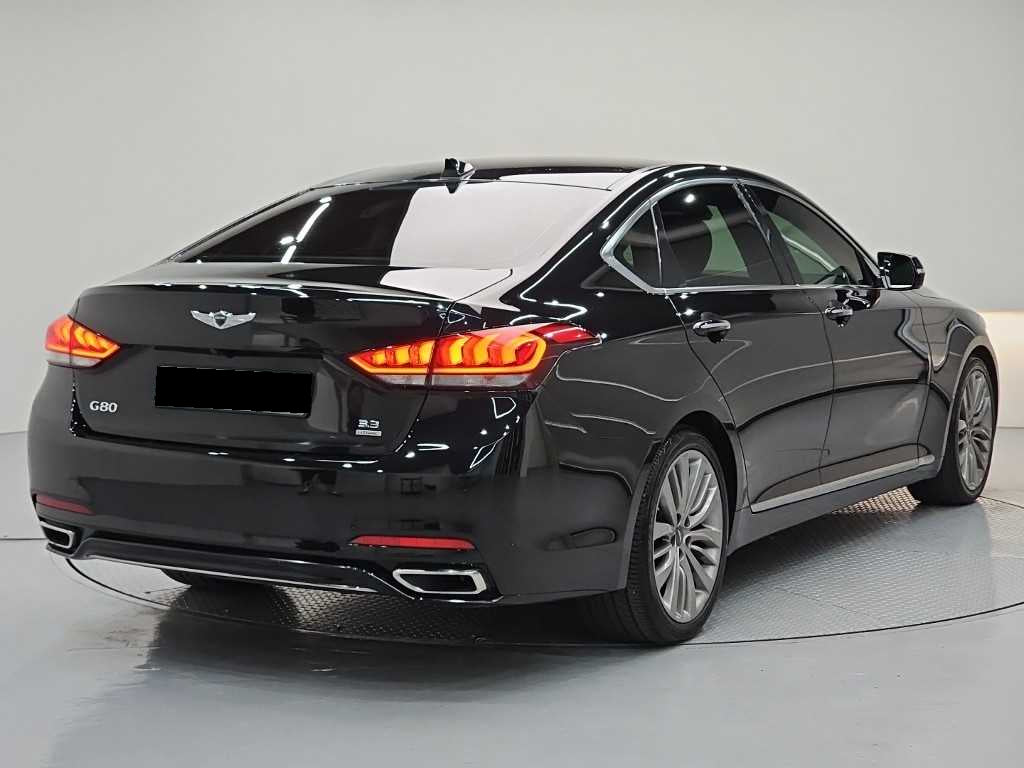 Genesis G80 — photo 04