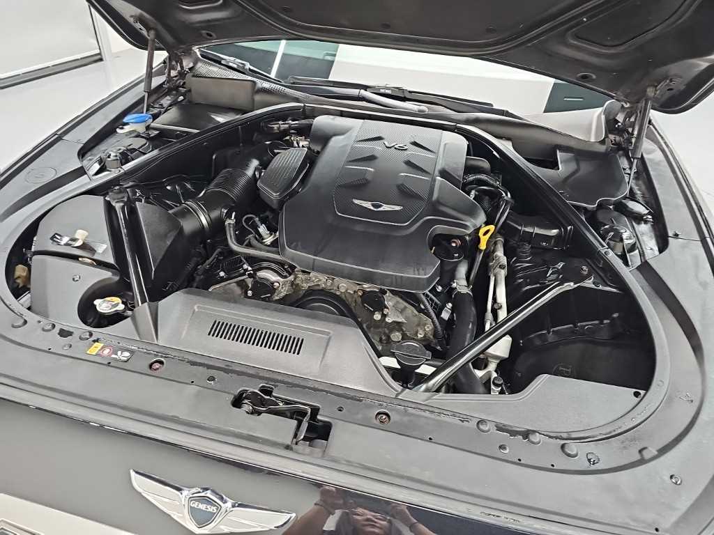 Genesis G80 — photo 05