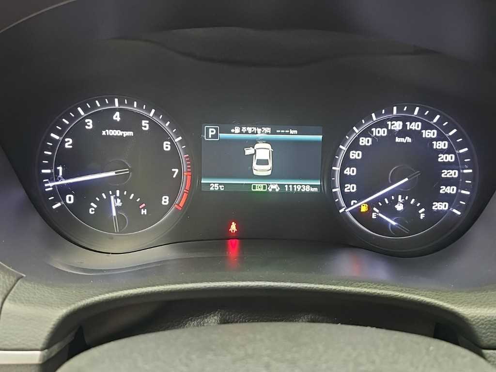 Genesis G80 — photo 06