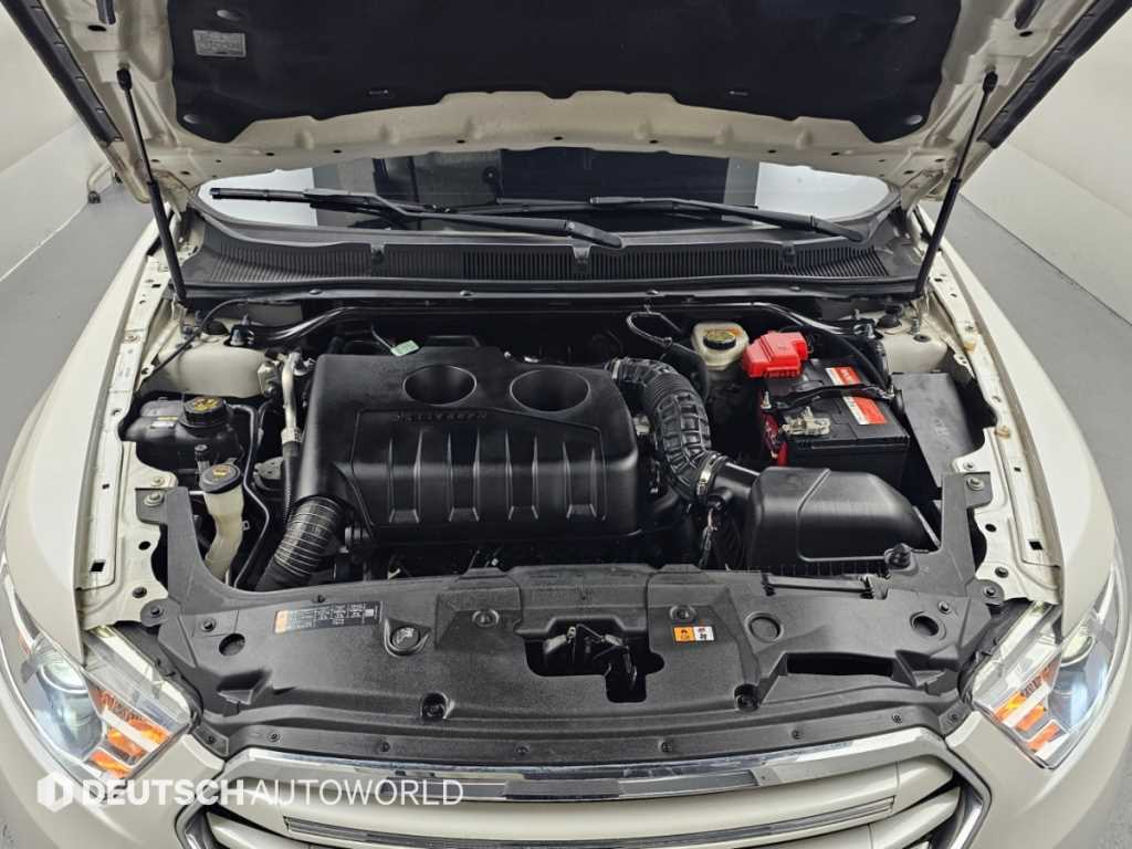 Ford Taurus — photo 06
