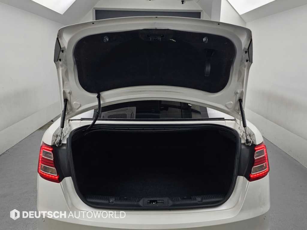 Ford Taurus — photo 19