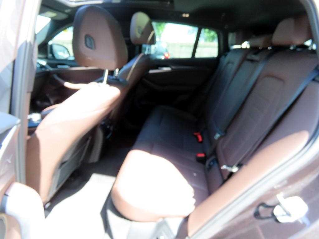 BMW X4 — photo 06