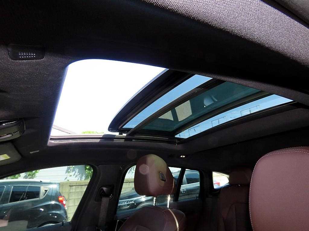 BMW X4 — photo 17