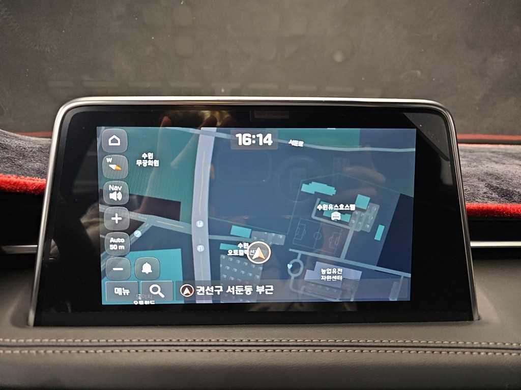 Genesis G70 — photo 16