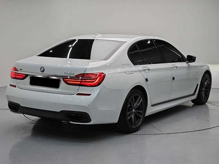 BMW 7-Series — photo 04
