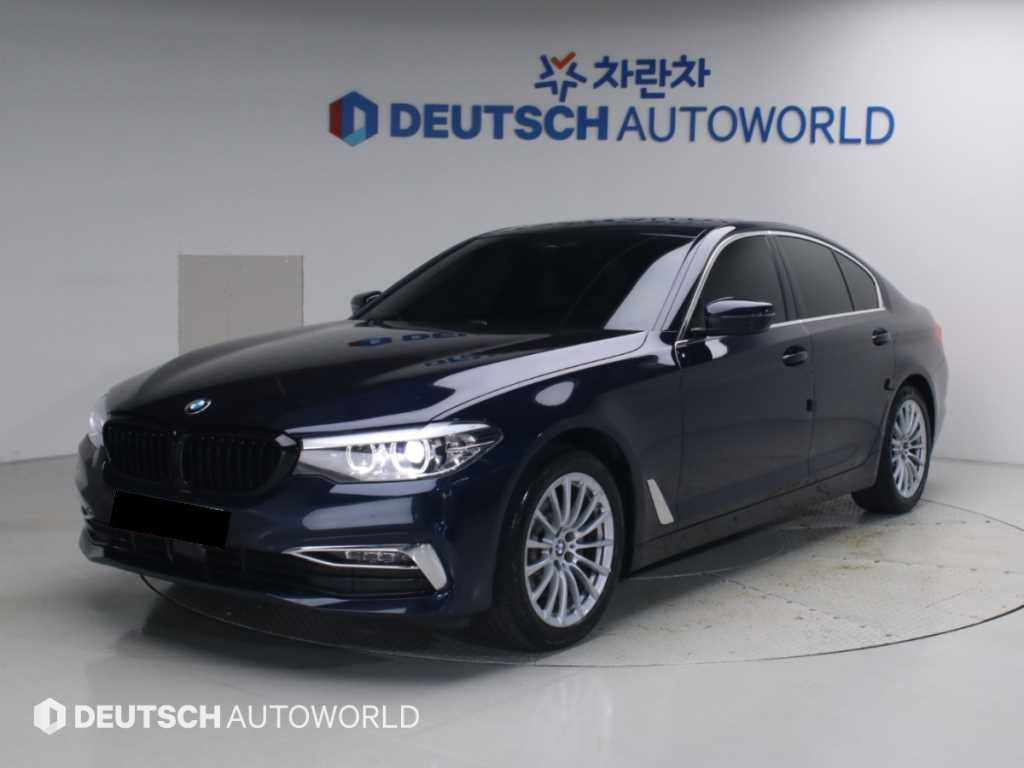 BMW 5-Series — photo 02