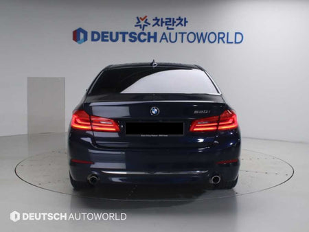 BMW 5-Series — photo 05
