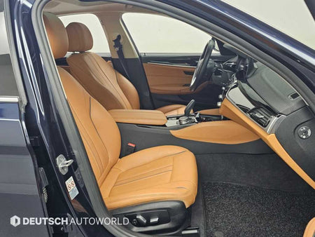 BMW 5-Series — photo 10