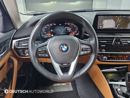 BMW 5-Series — photo 13