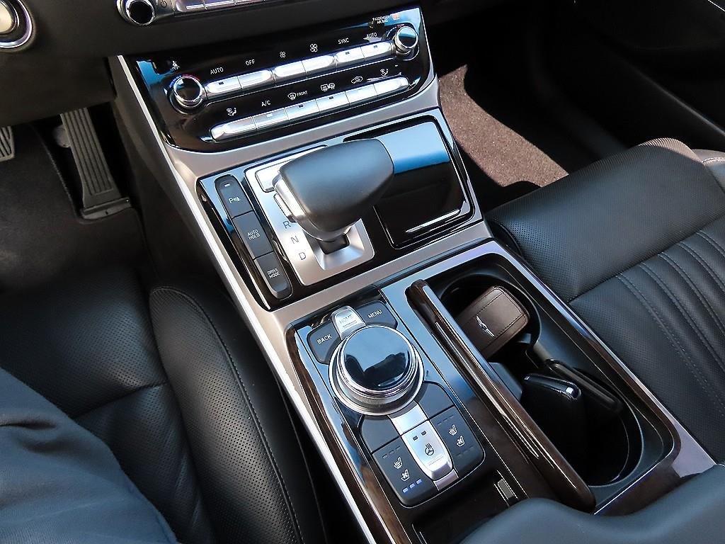 Genesis EQ900 — photo 10