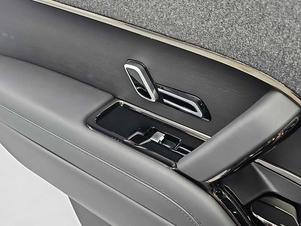 Land Rover Range Rover Sport — photo 16