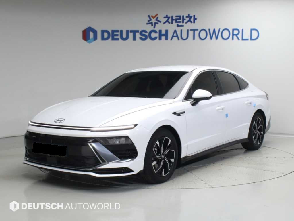 Hyundai Sonata — photo 01