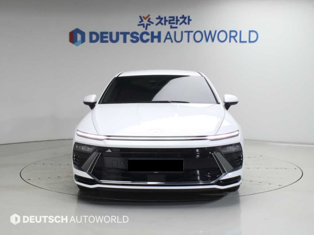 Hyundai Sonata — photo 03