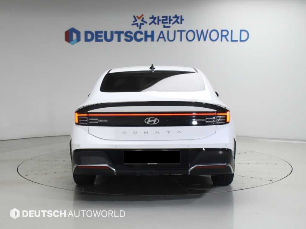 Hyundai Sonata — photo 04