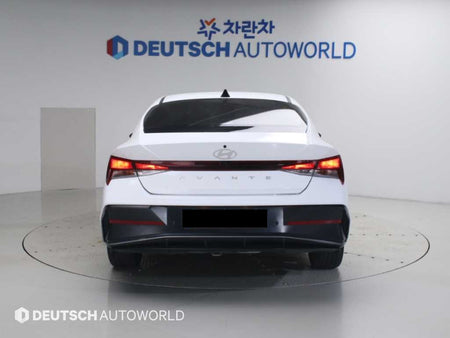 Hyundai Avante — photo 04