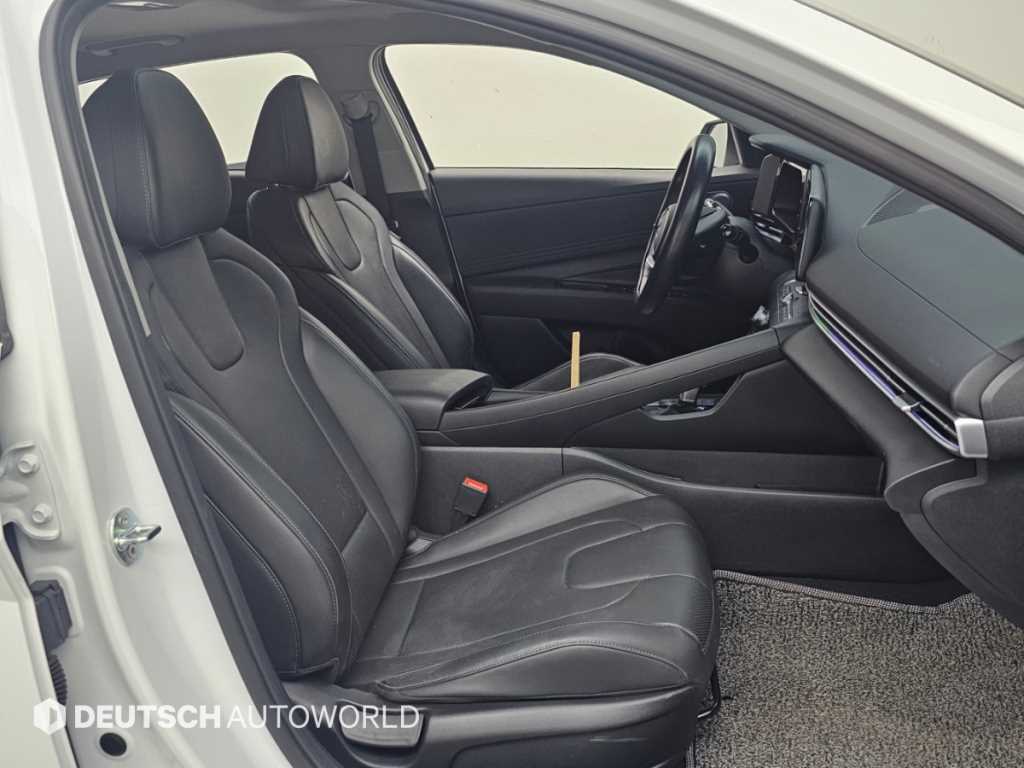 Hyundai Avante — photo 10