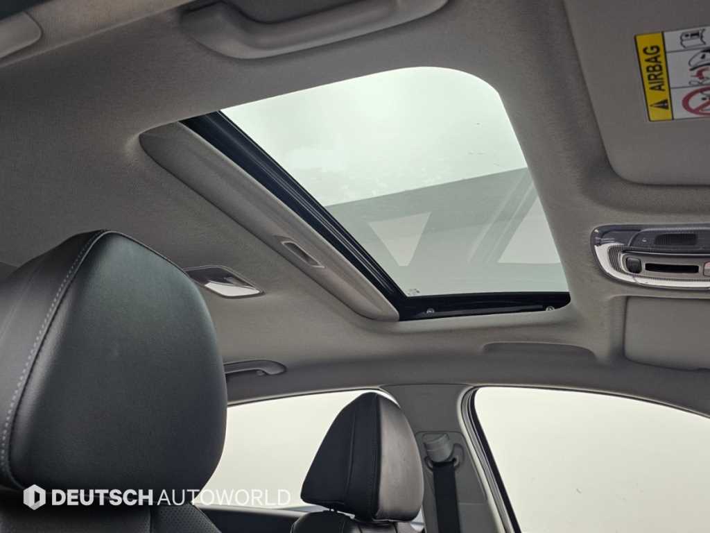 Hyundai Avante — photo 18