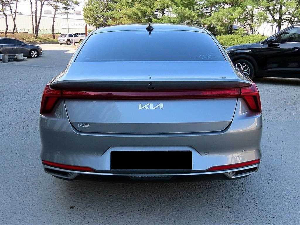Kia K8 — photo 04