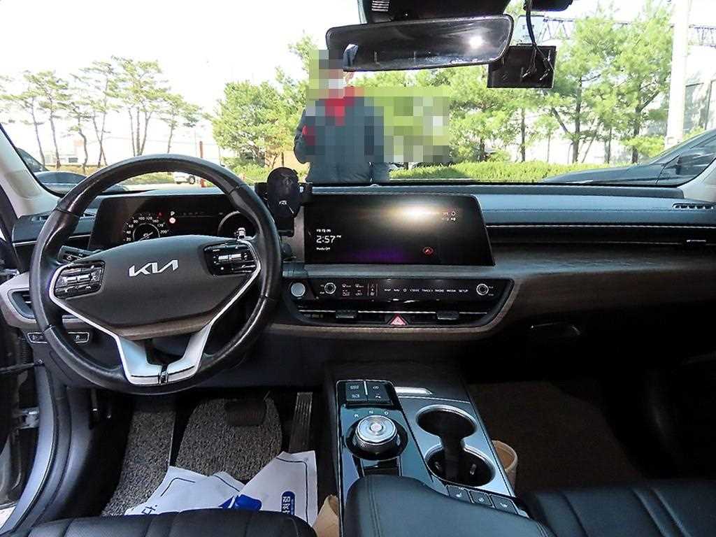 Kia K8 — photo 07