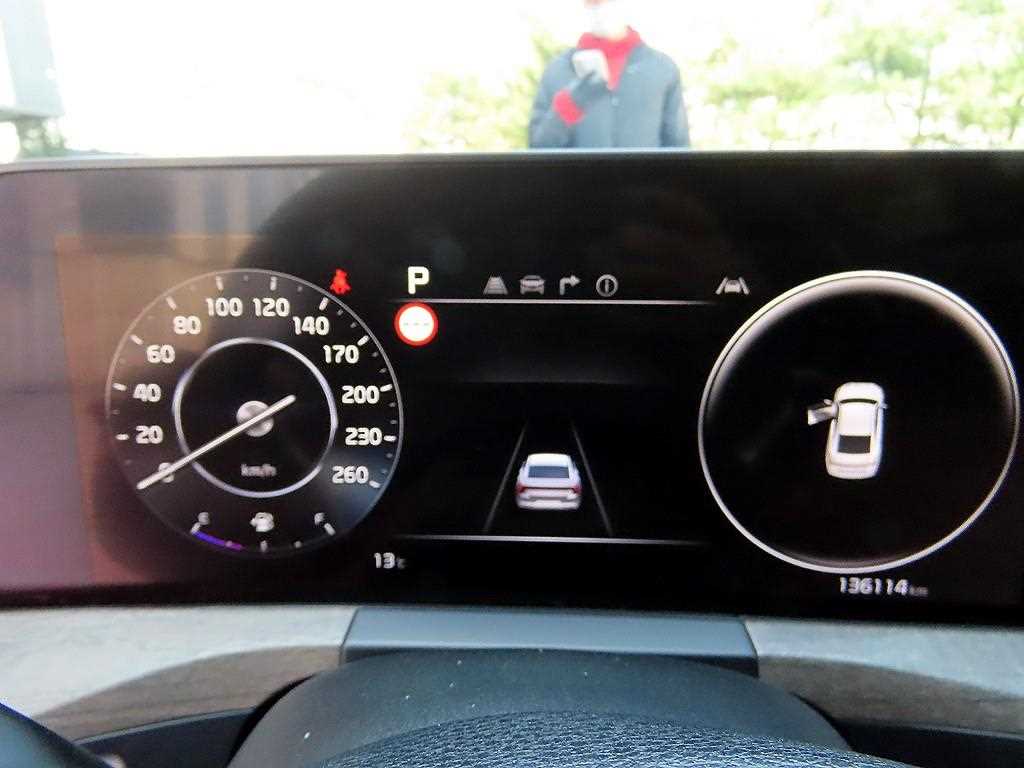 Kia K8 — photo 09