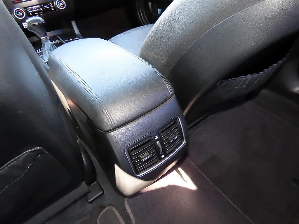 Kia K7 — photo 17