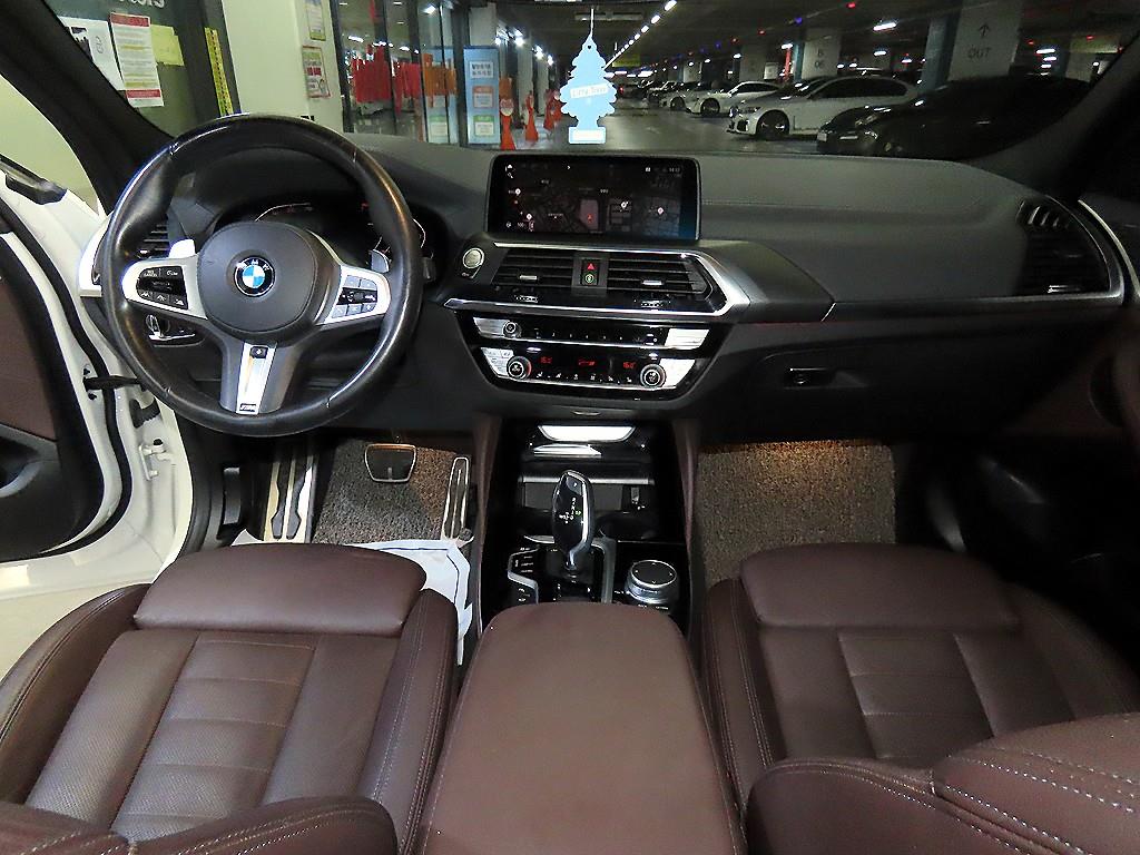BMW X4 — photo 10