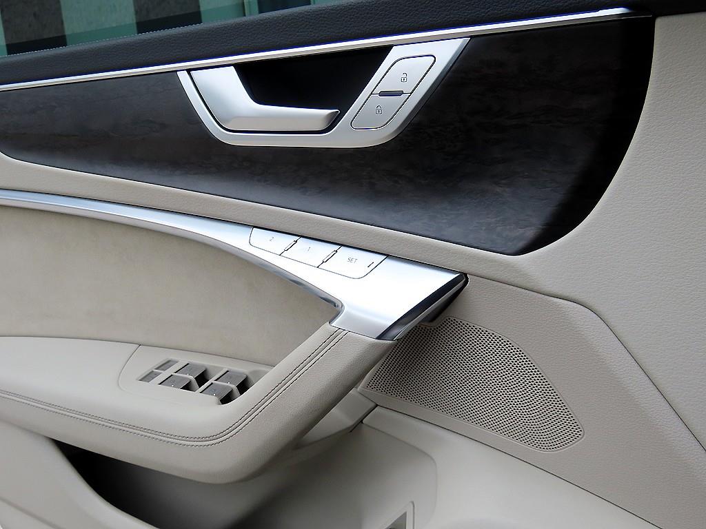 Audi A7 — photo 12