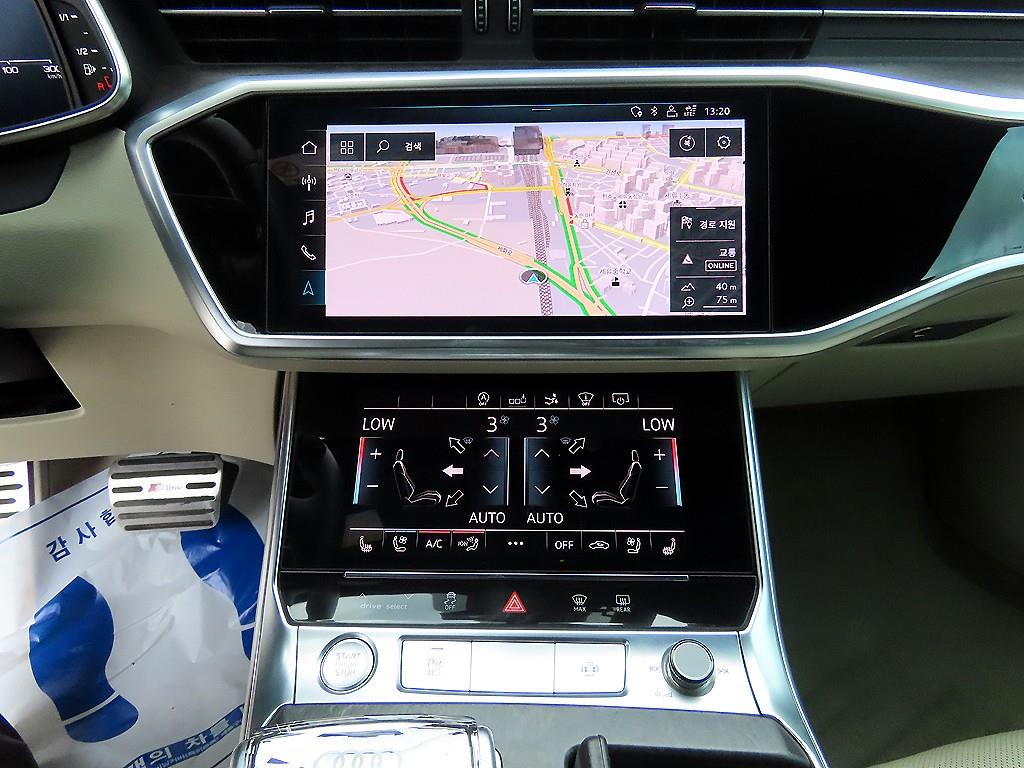 Audi A7 — photo 13