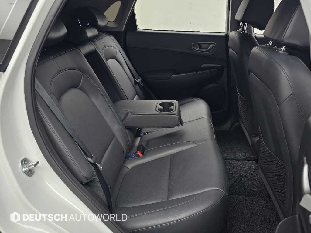 Hyundai Kona — photo 12