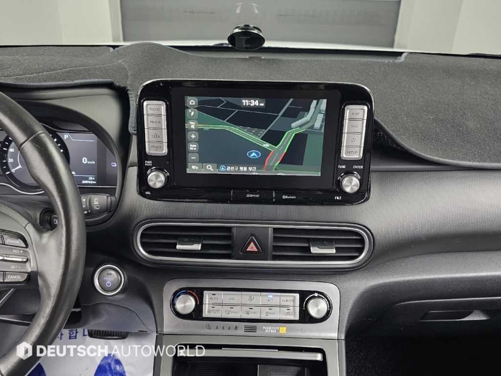 Hyundai Kona — photo 14