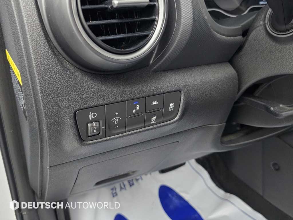 Hyundai Kona — photo 17