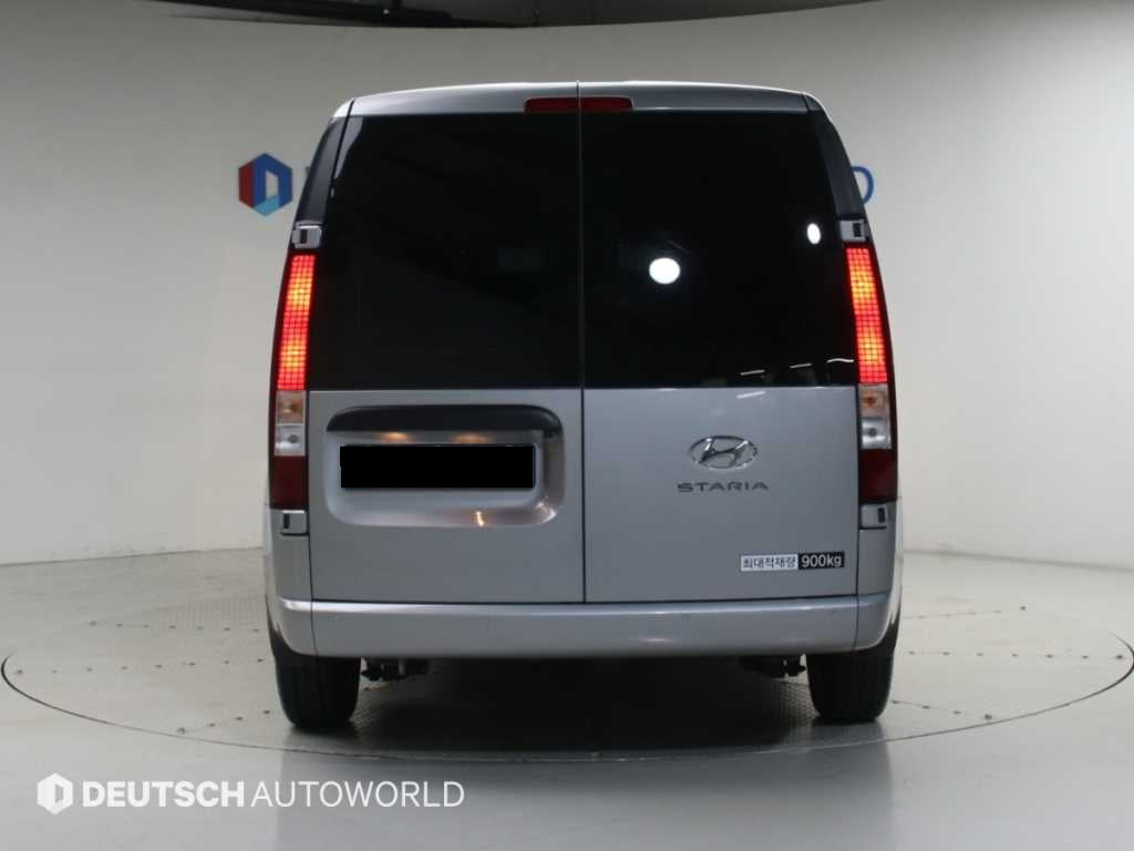 Hyundai Staria — photo 04