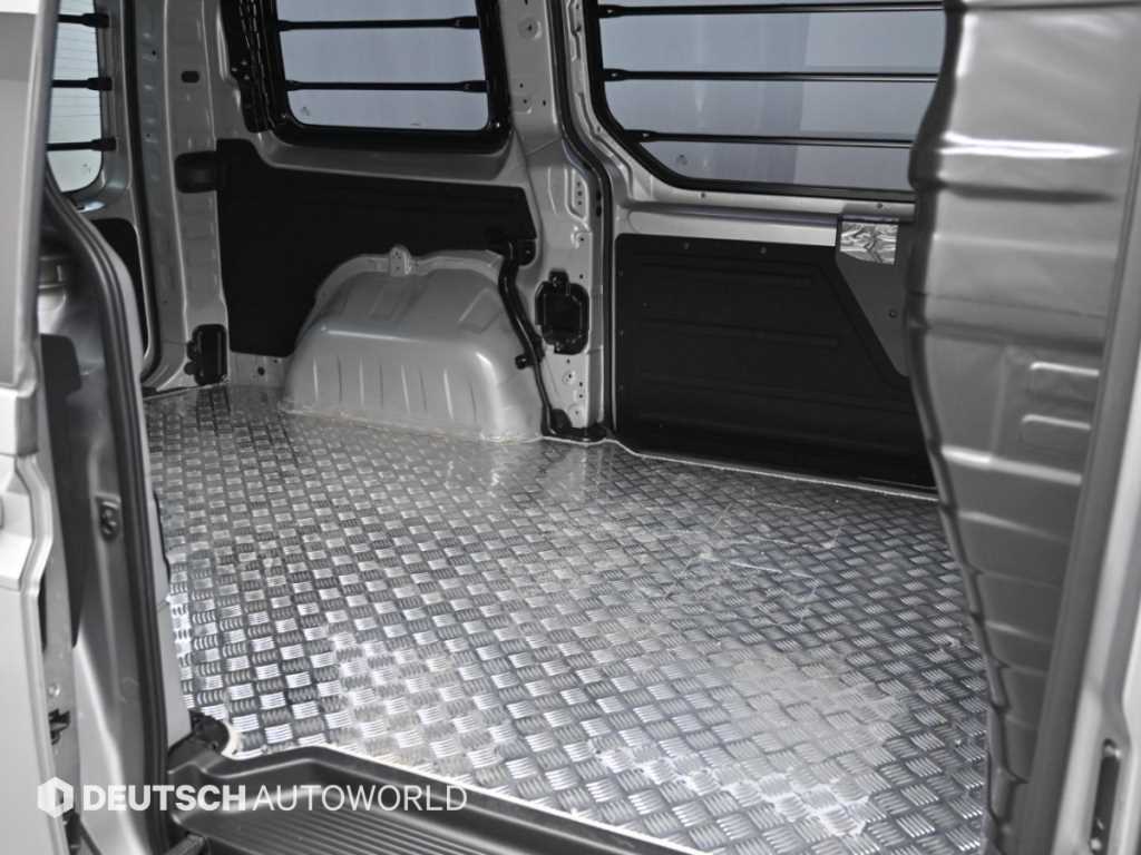 Hyundai Staria — photo 12