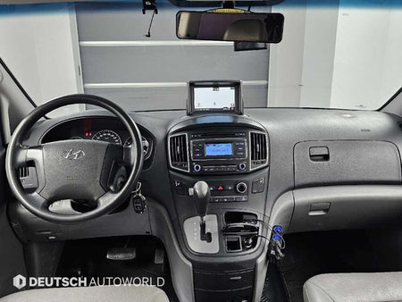 Hyundai Starex — photo 07