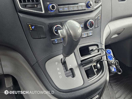 Hyundai Starex — photo 09