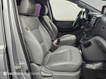 Hyundai Starex — photo 10