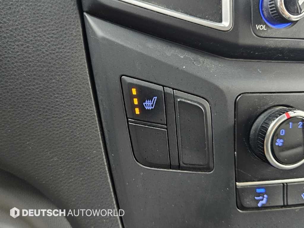 Hyundai Starex — photo 17