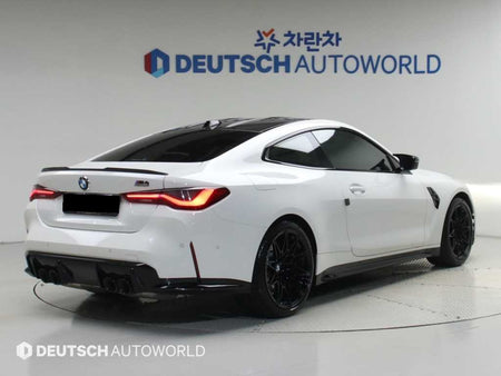 BMW M4 — photo 02
