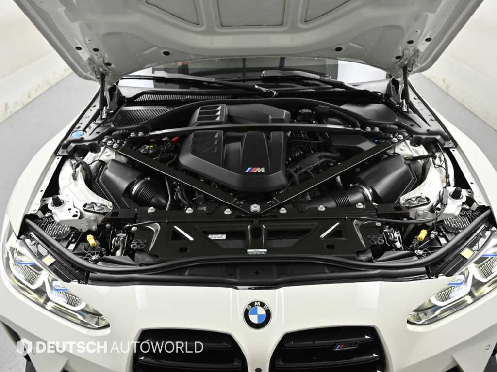 BMW M4 — photo 06