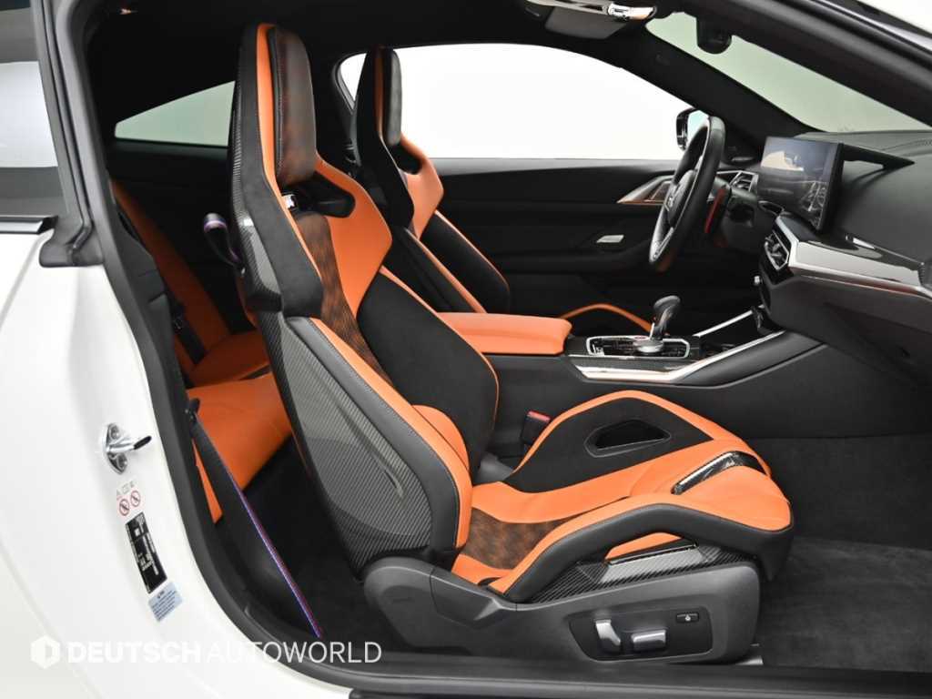 BMW M4 — photo 10