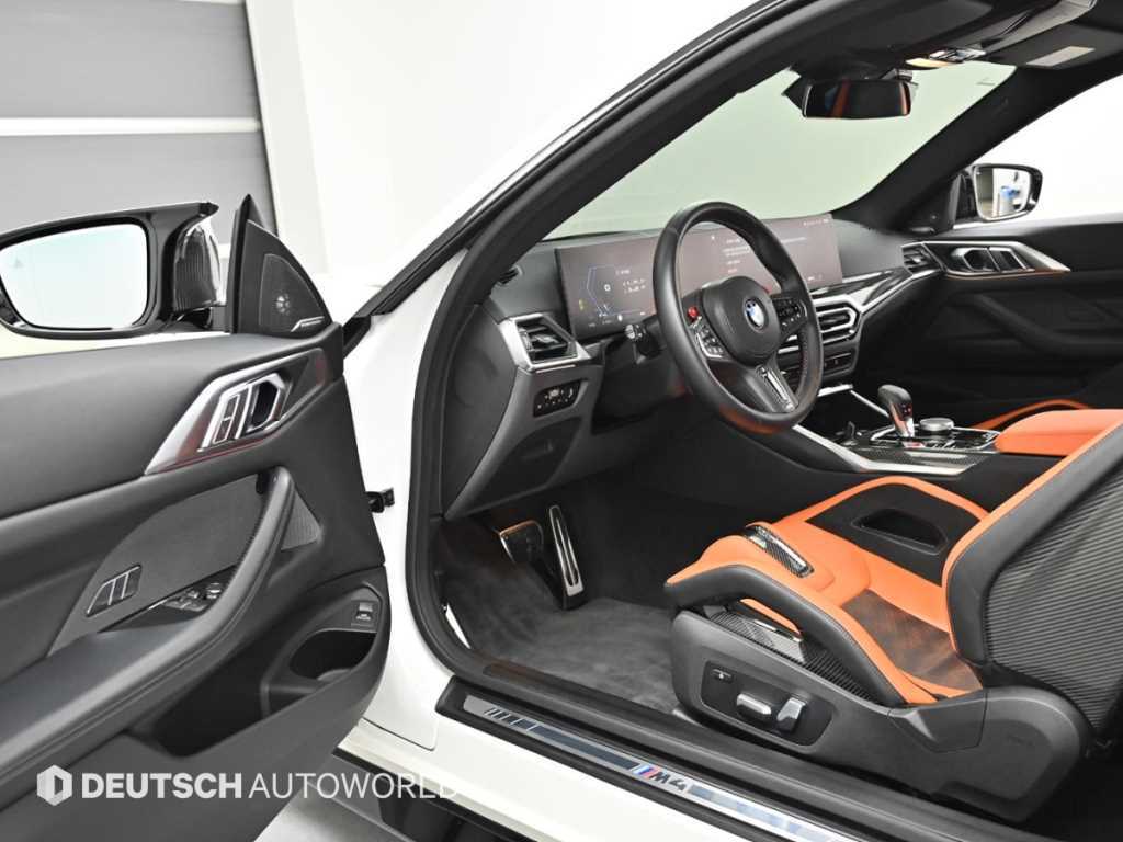 BMW M4 — photo 11