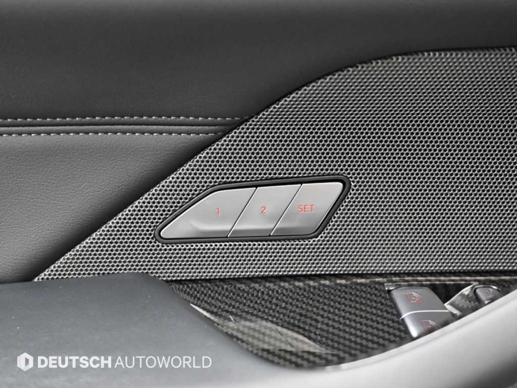 BMW M4 — photo 16