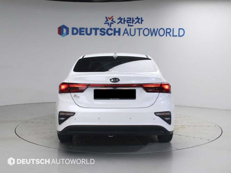 Kia K3 — photo 04