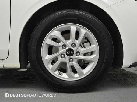 Kia K3 — photo 05
