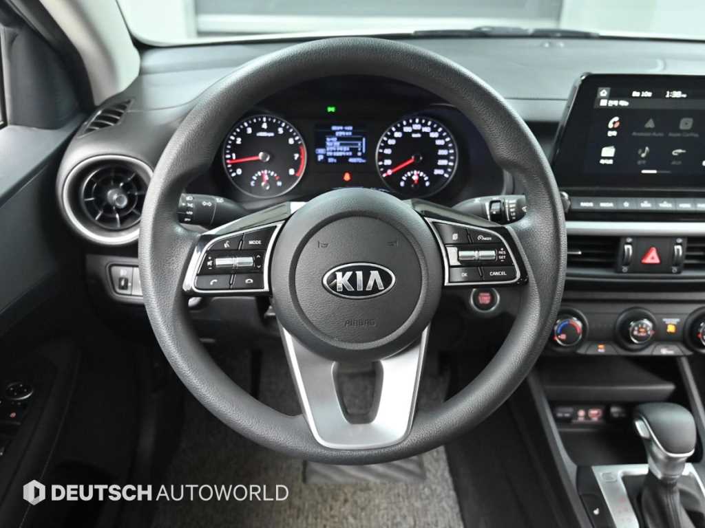 Kia K3 — photo 13