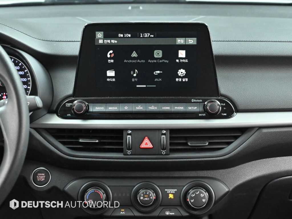 Kia K3 — photo 14